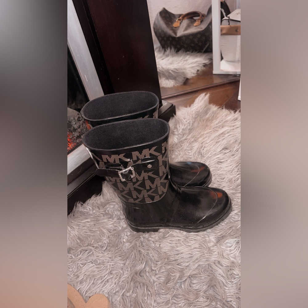 Michael Kors rain boots